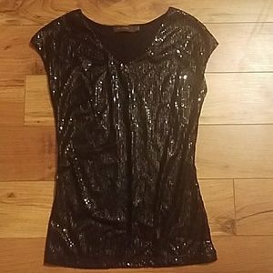 Black sequenced top